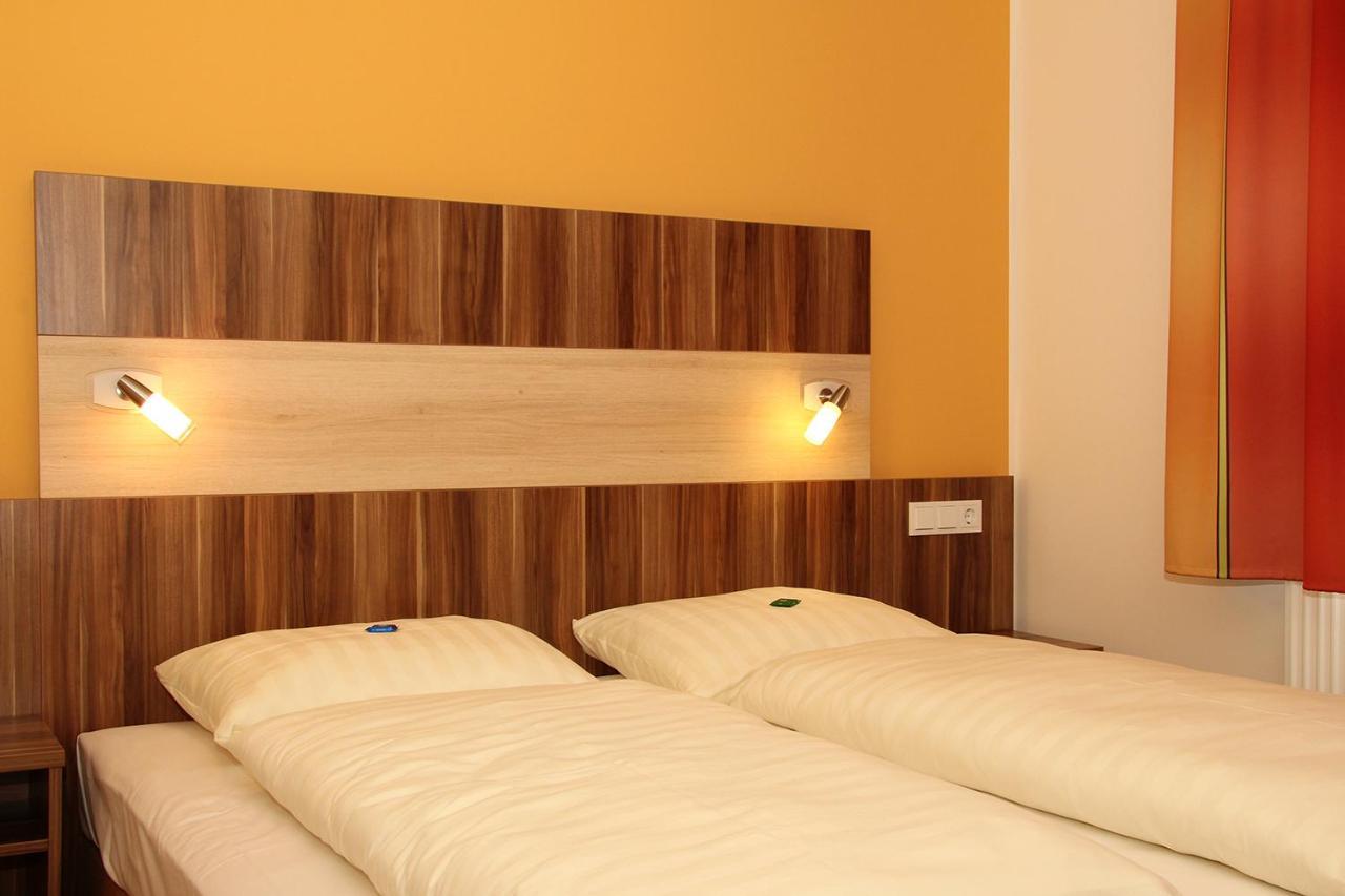 Croatia & Restaurant Adria Hotel *